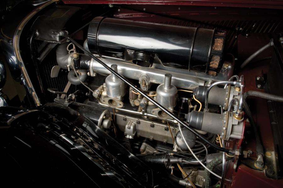  Jaguar Mk IV Drophead Coupe 1948 года  (фото 8 из 15)
